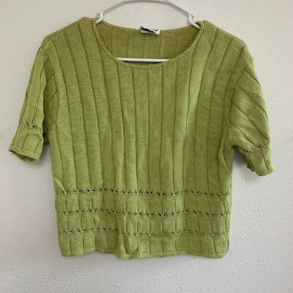 90's Vintage Retro CLIO Knit Green Top